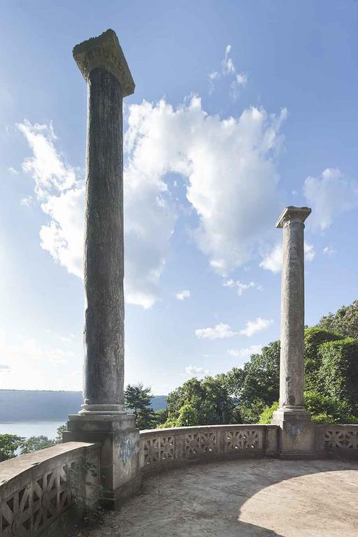 The Untermyer Gardens, a New York Pairidaeza, Back in Bloom | by Lee Lawrence - WSJ.com